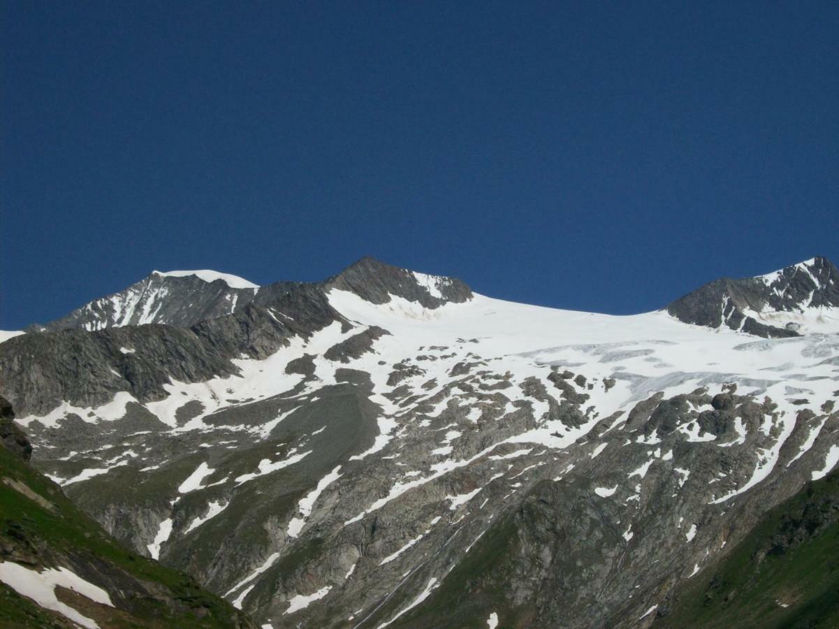 Haus Gartenheim Kals-am Großglockner Exterior foto